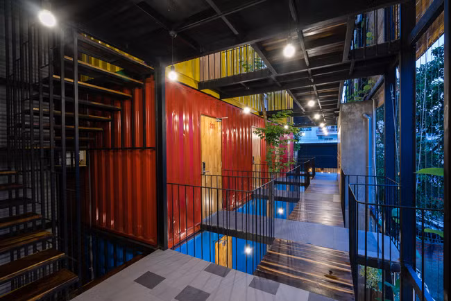 Nhờ sự sáng tạo độc đáo ấy, khách sạn này không chỉ nổi tiếng ở trong nước mà còn được tờ ArchDaily, trang tạp chí kiến trúc hàng đầu thế giới dành rất nhiều lời khen ngợi.