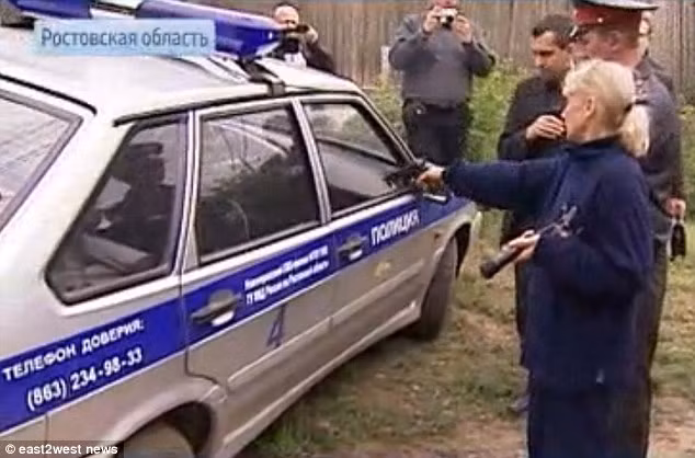 Theo điều tra của cảnh sát, gia đình Tarverdiyeva đã thực hiện những vụ án mạng trên trong 6 năm. Không chỉ giết người, gia đình này còn thực hiện nhiều vụ cướp của.