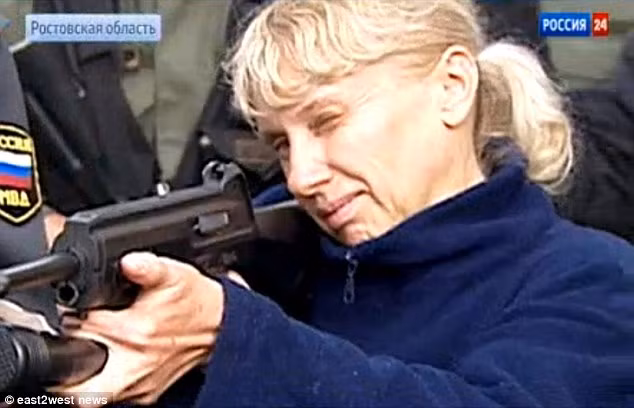 Cựu giáo viên mầm non người Nga Inessa Tarverdiyeva cùng chồng Roman Podkopaev và hai con gái trở thành gia đình sát nhân khét tiếng thế giới khi giết ít nhất 30 người.