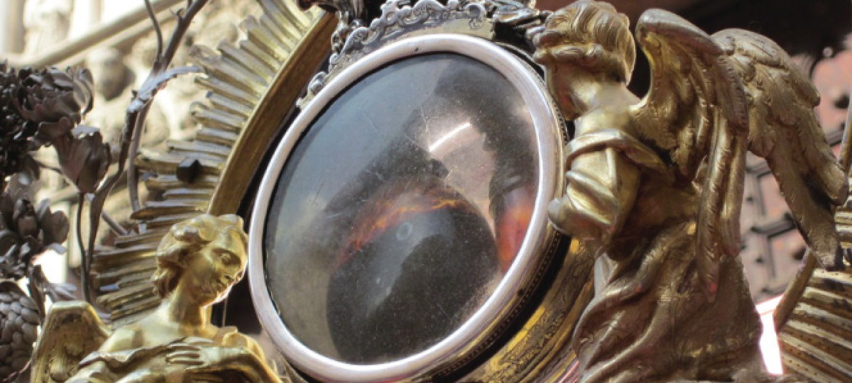 Tuy nhiên, cũng có nhiều lần bình máu của Thánh Januarius không hóa lỏng. Trong những lần bình máu của Thánh Januarius không xảy ra "phép lạ" cũng là lúc thế giới sắp xảy ra những thảm họa kinh hoàng.