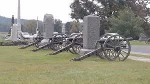 Dựa trên trang phục của những hồn ma, nhân chứng cho hay đó là hồn ma của các binh sĩ tử trận trên chiến trường Gettysburg năm xưa.