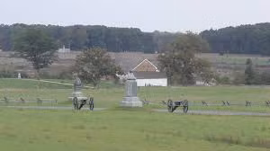 Nhiều du khách đã ghé thăm chiến trường Gettysburg. Tại đây, một số người đã gặp những hiện tượng, âm thanh ma quái bí ẩn.