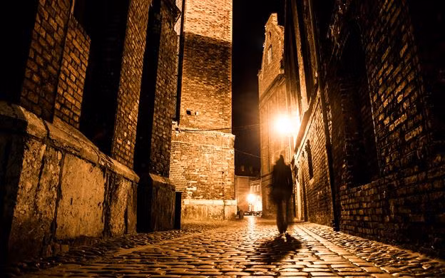 Cảnh sát Anh từng liệt Aaron Kosminski vào danh sách những nghi can và bị bắt giữ để điều tra những vụ án mạng do Jack đồ tể gây ra.