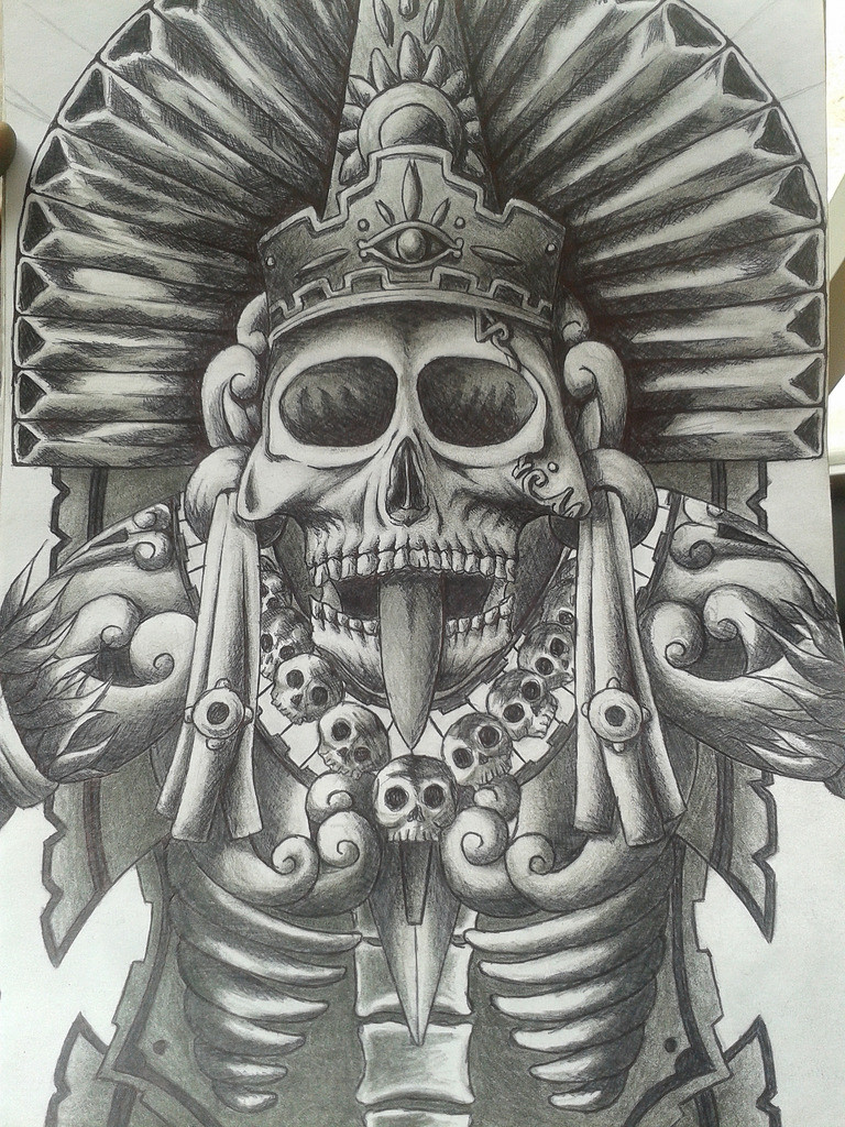 Bên trong mũ của "diêm vương" Mictlantecuhtli có những con dao tượng trưng cho những cánh đồng gió thổi như dao cắt vào da thịt khi linh hồn tới Mictlan.