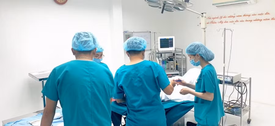 Phi Thanh Van tuyen bo se tra 100% chi phi neu Long Nhat di chuyen gioi-Hinh-2