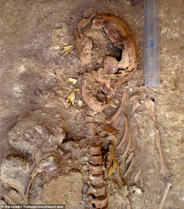 Bên trong ngôi mộ cổ của công chúa, các chuyên gia tìm thấy hàng trăm hiện vật giá trị.