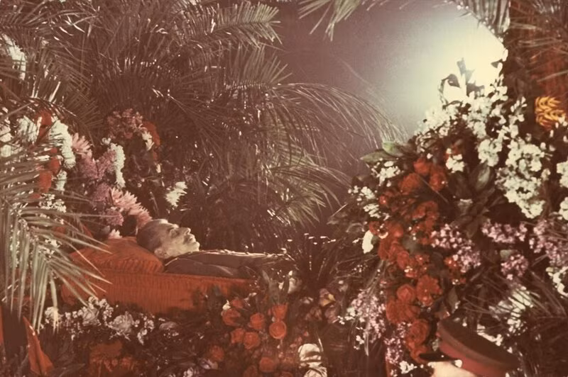 Vì vậy, Liên Xô tổ chức 4 ngày quốc tang sau khi nhà lãnh đạo Stalin qua đời.