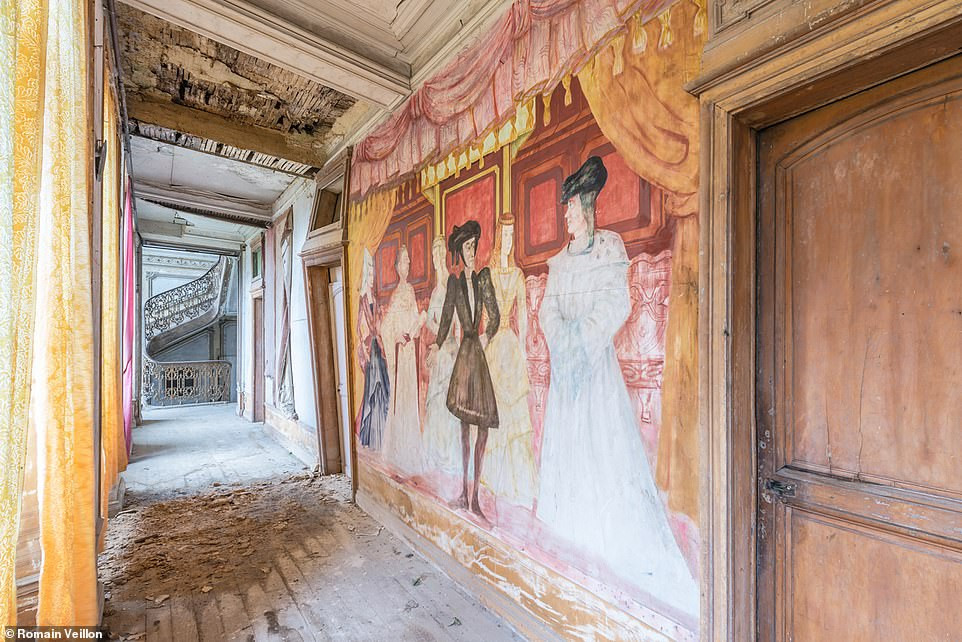 Bên trong dinh thự của giới nhà giàu ở châu Âu thời xưa được trang trí khá cầu kỳ, công phu.