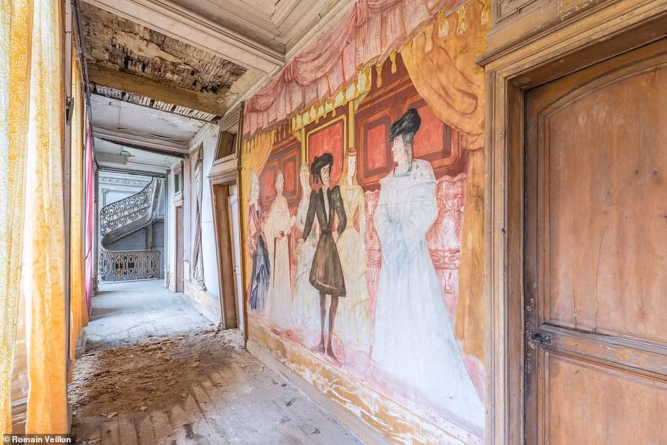 Bên trong dinh thự của giới nhà giàu ở châu Âu thời xưa được trang trí khá cầu kỳ, công phu.