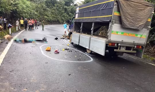 30 hanh khach hoang loan thao chay khi xe giuong nam boc chay-Hinh-2