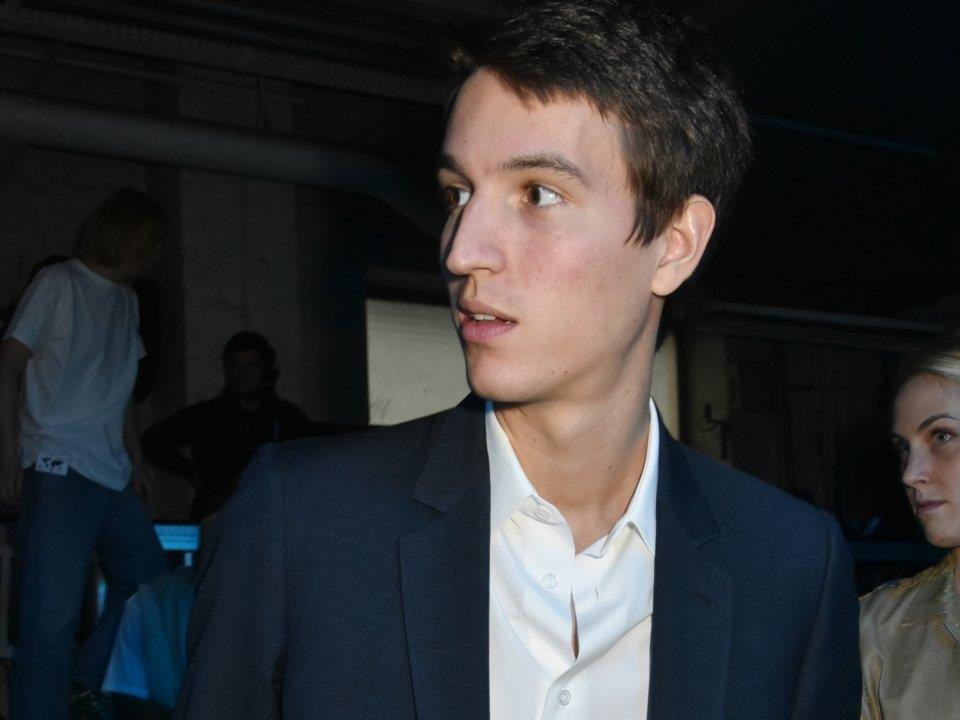 Alexandre Arnault là bạn của Evan Spiegel, CEO ứng dụng Snapchat. Theo New York Times, Spiegel mô tả Alexandre là một người sáng tạo. "Anh ấy luôn luôn nghĩ về thương hiệu và cách để chuyển tải thông điệp đến công chúng", Spiegel nói. Ảnh: WireImage.