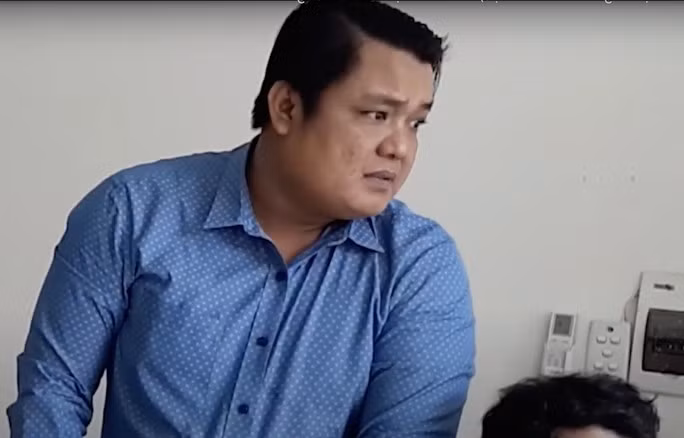 Ngay sau đó, Công an TP HCM ra quyết định khởi tố, bắt tạm giam bốn tháng đối với ông Ngô Minh Khâm - Tổng giám đốc Công ty Địa ốc Phú An Thịnh Land để điều tra về tội danh trên. Công an TP.HCM đã tiếp nhận được nhiều đơn tố cáo của người dân liên quan đến việc mua bán dự án của Phú An Thịnh Land.