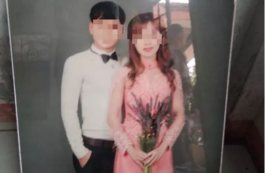  6. Bị tai nạn chết, cô gái không kịp lên xe hoa sau 2 lần hoãn cưới vì COVID-19: 2 lần chuẩn bị đám cưới thì đều bị hoãn do ảnh hưởng của dịch COVID-19, cô gái trẻ ở tỉnh Quảng Nam không may bị tai nạn giao thông qua đời. Khoảng 6h ngày 29/8, tại xã Tam Hiệp, huyện Núi Thành, tỉnh Quảng Nam xảy ra vụ tai nạn giữa xe tải và xe máy khiến chị Phạm Thị Nga (1996; ngụ thôn Xuân Trung, xã Tam Quang, huyện Núi Thành) tử vong. 