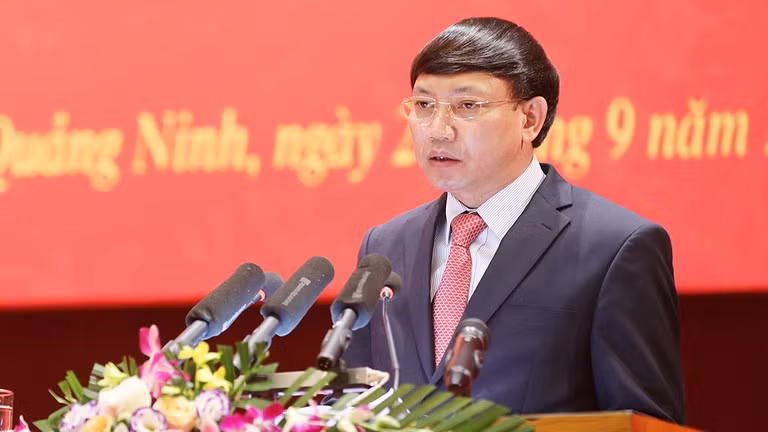  3. Ông Nguyễn Xuân Ký, sinh năm 1972, quê quán: Nam Định. Ban Thường vụ Tỉnh ủy Quảng Ninh bầu ông Nguyễn Xuân Ký, Chủ tịch HĐND tỉnh Quảng Ninh làm Bí thư tỉnh ủy.