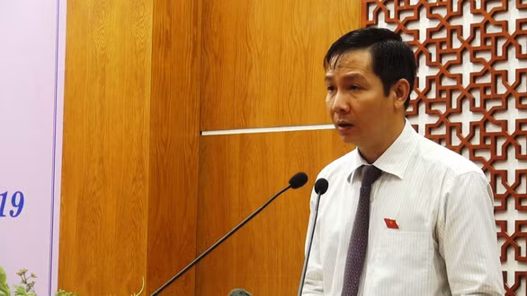 Chan dung 12 Bi thu Tinh uy tre nhat nuoc-Hinh-2