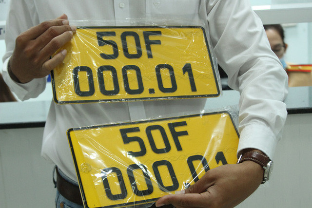 Vi sao tai xe xe kinh doanh chua man ma voi bien so vang?-Hinh-3