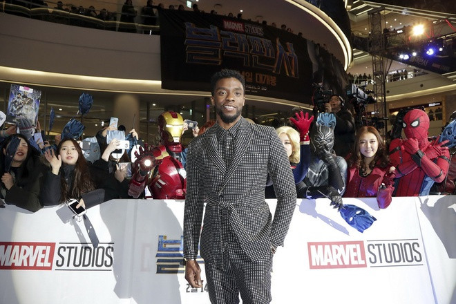 Ngoi sao Black Panther qua doi vi ung thu dai trang-Hinh-2