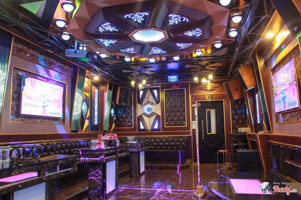 Diem mat dan nam thanh nu tu tu tap bay lac giua dich COVID-19-Hinh-2