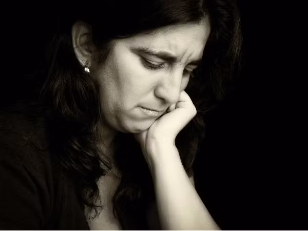 Mệt mỏi. Bạn có biết rằng cơ thể cần vitamin D để có năng lượng? Thiếu vitamin D có thể là một nguyên nhân làm bạn mệt mỏi liên tục. Vì vậy nên đi kiểm tra nếu bạn mệt mỏi thường xuyên.