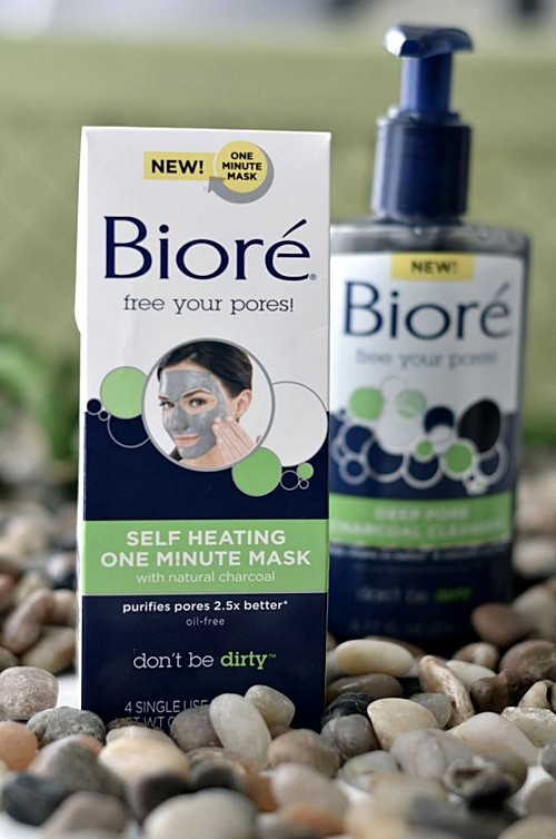 9. Biore. Giá trị thương hiệu: 3,4 tỉ USD. Có xuất xứ từ Nhật Bản, hiện nay cái tên thương hiệu Biore đã được phủ sóng toàn cầu. Những sản phẩm của Biore luôn chiếm trọn trái tim của người tiêu dùng bình dân với vai trò làm sạch, cân bằng độ ẩm và dưỡng da an toàn. Những hạng mục mỹ phẩm quen thuộc được nhiều người tin dùng nằm trong “gia phả” nhà Biore gồm có: sữa rửa mặt, kem chống nắng, sản phẩm chăm sóc da mụn...