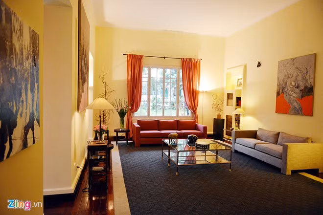 Phòng khách trong biệt thự có thể tiếp đón tối đa 18 người.