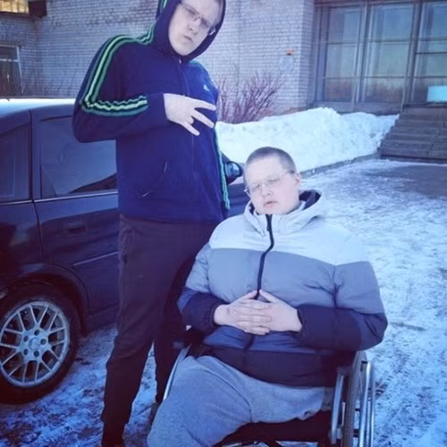 Sergei Kutovoy là chàng trai đặc biệt đến từ Maxcơva, Nga. Năm 2013, ở tuổi 17, Sergei Kutovoy đã bị mất hẳn chân trái sau một tai nạn xe hơi. Sergei Kutovoy sau đó chìm trong tuyệt vọng và tăng cân chóng mặt.