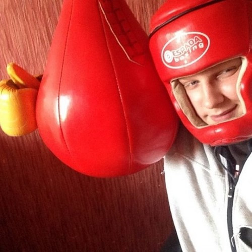 Nhận ra cơ thể càng ngày càng nặng nề và di chuyển khó khăn, Sergei Kutovoy đã quyết định ngừng việc oán thán, thương xót bản thân và quyết định phải thay đổi, cuối cùng anh chàng đã lột xác thành hotboy.