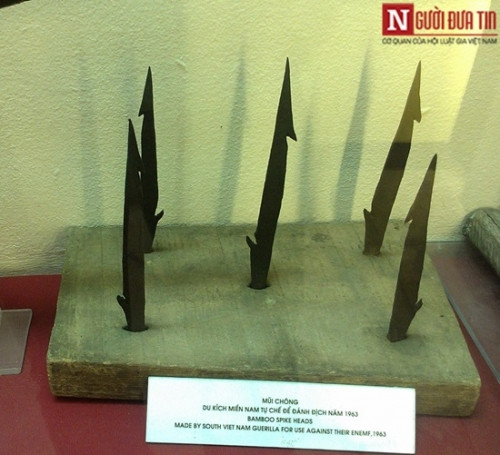 Mũi chông bằng sắt được nhân dân Miền Nam tự chế để đánh địch năm 1963.