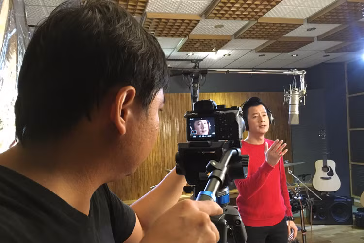 Quang Dung tung single moi dung ngay sinh nhat 40 tuoi-Hinh-8