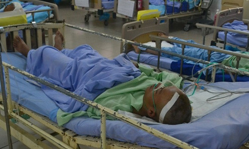 Lam Dong: 15 cong an bi thuong khi vay bat 5 nghi can giet nguoi-Hinh-3