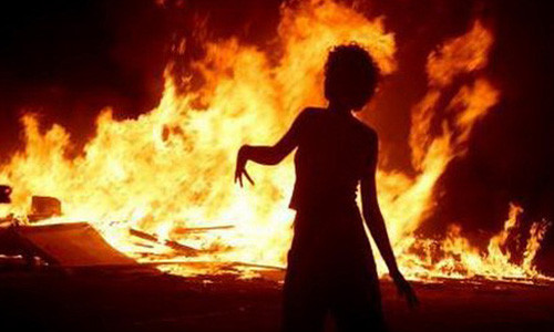 Su that ve 4 hon ma am anh den kinh nguoi-Hinh-2