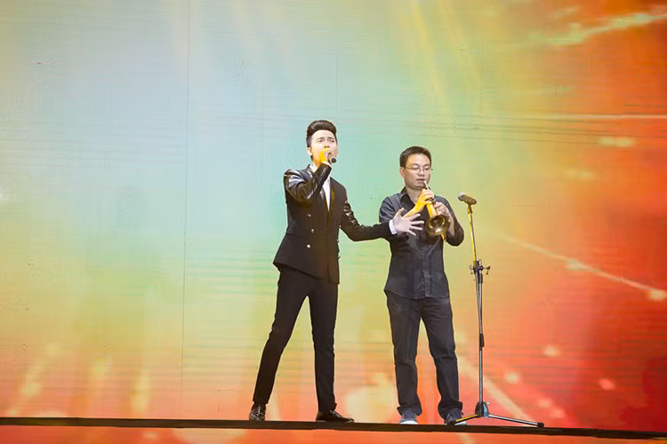 Ai se dang quang quan quan The X- Factor 2016-Hinh-8