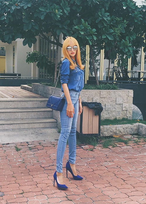 Cách đây không lâu, Hương Giang vướng ồn ào với nữ ca sĩ Lâm Chi Khanh.