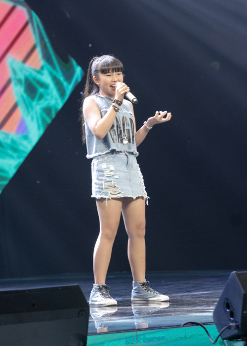 Trong khi đó, Vũ Cát Tường khen Ngọc Phụng hát chạm được đến trái tim của cô. Đông Nhi lại hứa hẹn sẽ giúp thí sinh này nổi bật. Tuy nhiên, cuối cùng bé chọn Noo Phước Thịnh. 