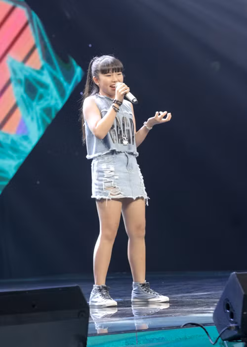 The Voice Kids 2016 Noo Phuoc Thinh ap dao Dong Nhi-Hinh-7