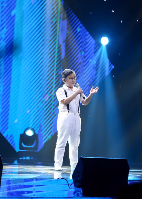 The Voice Kids 2016 Noo Phuoc Thinh ap dao Dong Nhi-Hinh-8
