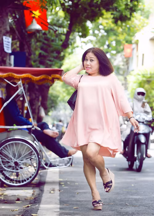 Ca si Siu Black cuoi tha ga dao pho Ha Noi-Hinh-8