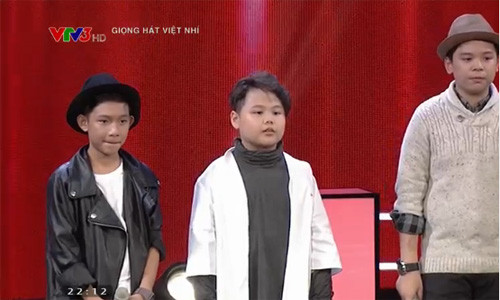 Noo Phuoc Thinh xin Dong Nhi nhan nhom hoc tro cua minh-Hinh-7