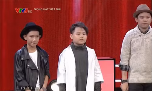 Noo Phuoc Thinh xin Dong Nhi nhan nhom hoc tro cua minh-Hinh-7