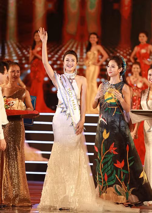 Chan dung tan Hoa hau ban sac Viet toan cau 2016-Hinh-3