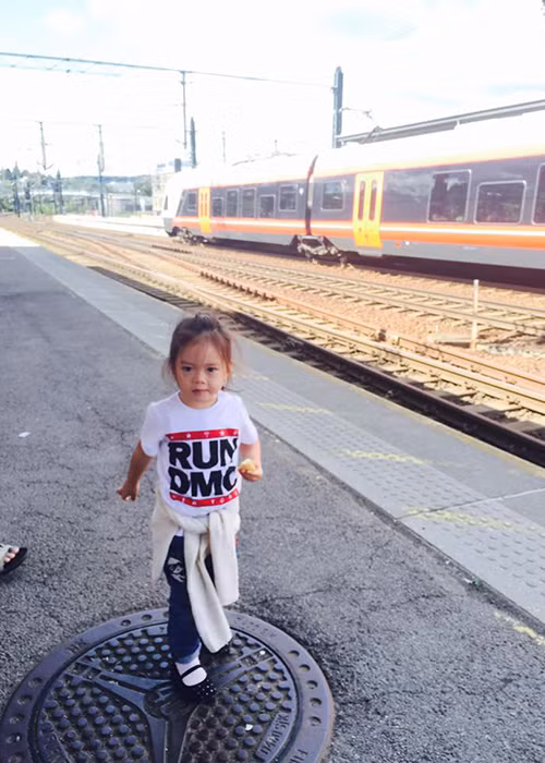 Bé Sol chính là trái ngọt tình yêu của Đoan Trang và ông xã người Thụy Điển tên Johan. 