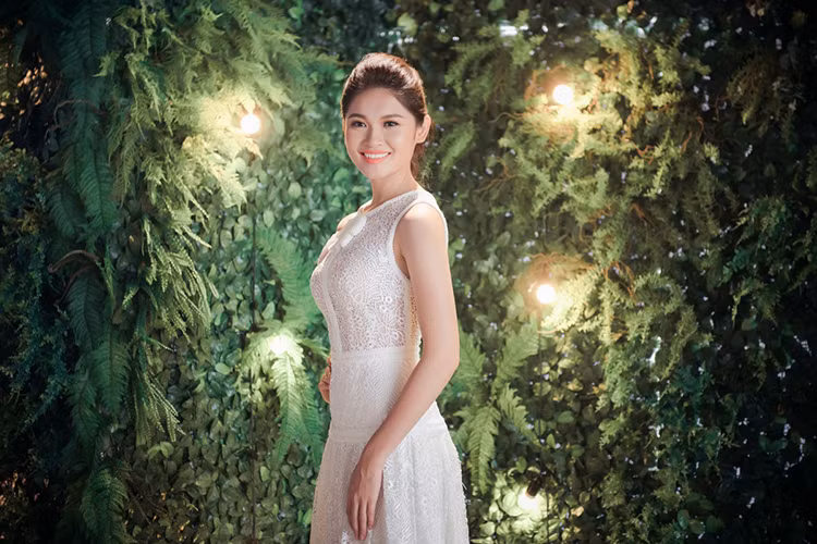 Thùy Dung có sở thích đàn hát. Tại cuộc thi Hoa hậu Việt Nam 2016, ngoài danh hiệu Á hậu 2, cô còn ẵm giải “Người đẹp tài năng” với tiết mục đàn hát guitar ca khúc “Baby I love you”. 