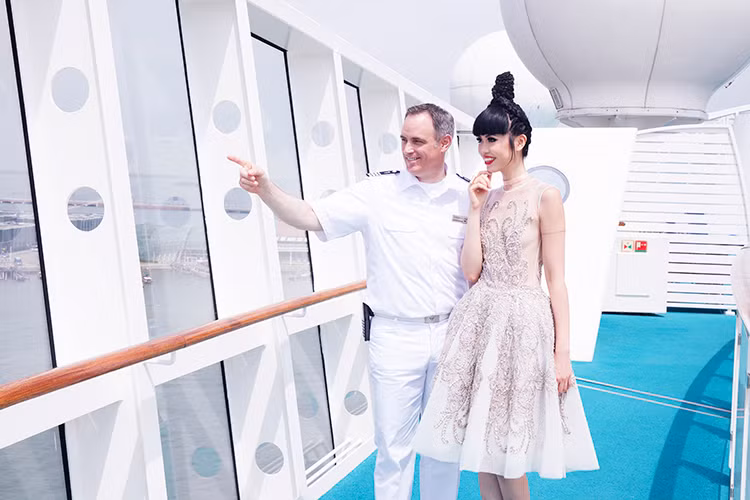 Jessica Minh Anh chon tau khong lo cho show thoi trang moi-Hinh-5