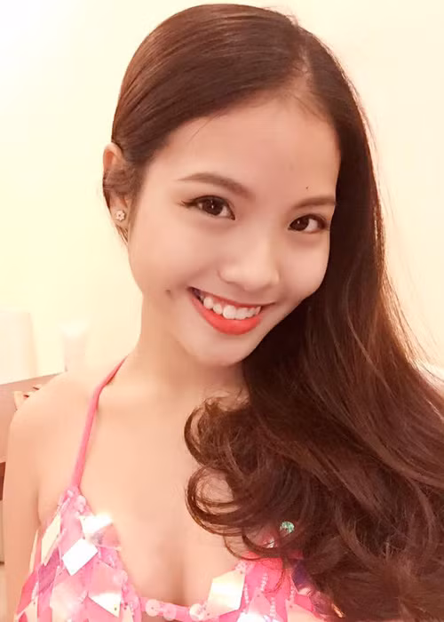 Vợ sắp cưới của kiện tướng dancesport sở hữu nhan sắc không thua kém hot girl với gương mặt xinh xắn, nụ cười rạng rỡ. 