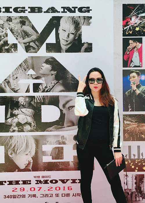 Tuy nhiên, một số cư dân mạng cho rằng làm mẹ 2 con như Lưu Hương Giang thì sang chảnh, sành điệu quá là không nên. Ngay lập tức, nữ ca sĩ lên tiếng đáp trả.