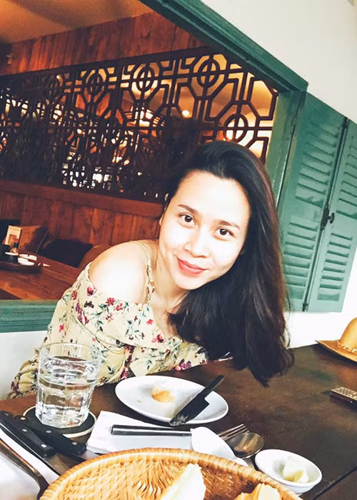 Lưu Hương Giang còn cho rằng hiện nay, con gái ngại lập gia đình. Bởi vậy, cô muốn trở thành nguồn cảm hứng giúp họ có thêm niềm tin vào hôn nhân và tạo động lực cho các bà mẹ bỉm sữa yêu bản thân mình hơn.