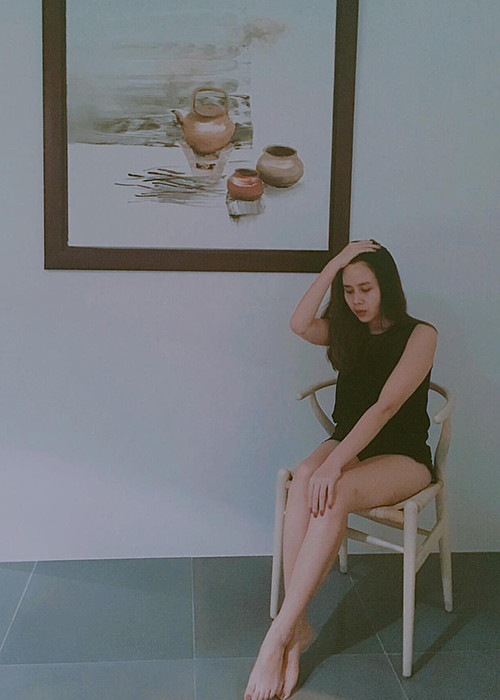 Thậm chí, bà xã nhạc sĩ Hồ Hoài Anh còn được khen ngợi ngày càng trẻ trung, quyến rũ sau lần sinh nở thứ 2.