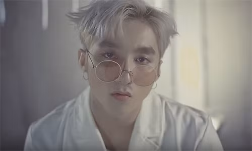 Sơn Tùng MTP hóa bác sĩ quái dị trong MV "Chúng ta không thuộc về nhau".