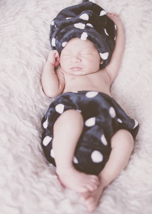 Hình ảnh bé Mio lúc 10 ngày tuổi được vợ chồng Lý Hải ghi lại để làm kỷ niệm. (Ảnh: Zing)