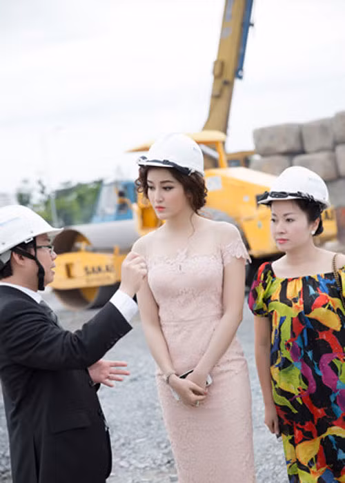 Cuoc song sang chanh dang ghen ti cua A hau Huyen My-Hinh-13